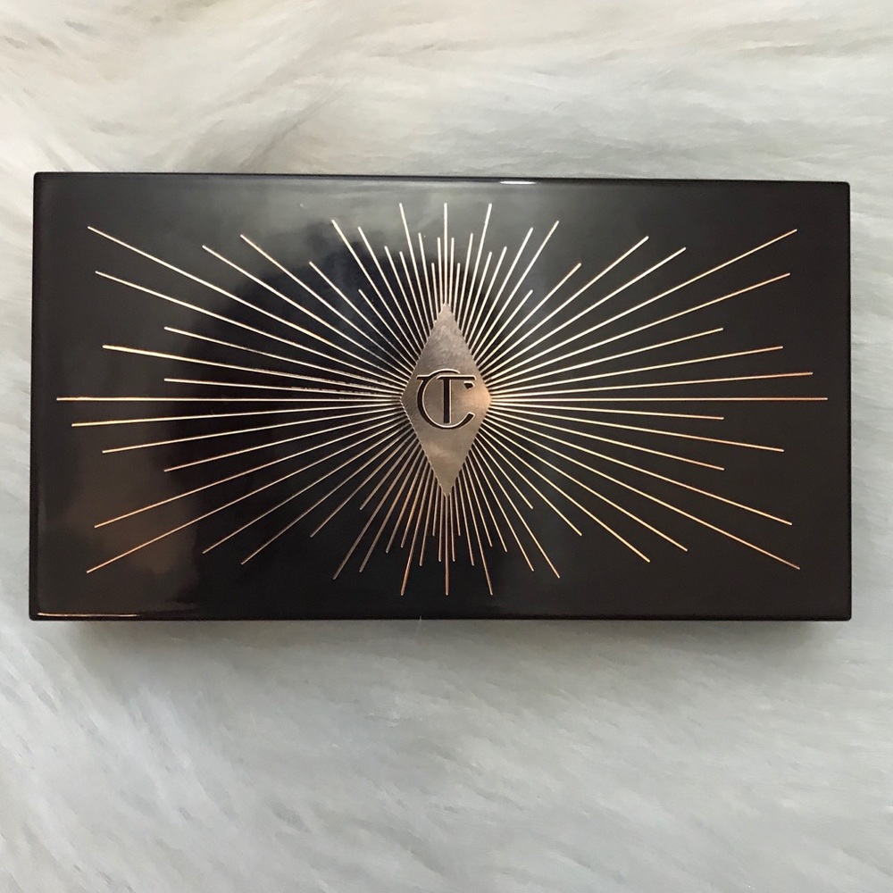 NWOT Charlotte Tilbury Bar of Gold Palette